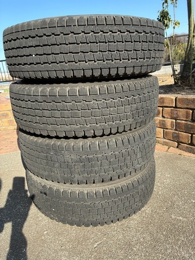 ハイエース キャラバン ブリヂストン ブリザック スタッドレスタイヤ 鉄ホイールセット 195／80r15 6穴 4本　