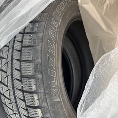 冬のタイヤの画像