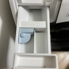 ドラム式洗濯乾燥機（SHARP ES-S7G-WR）の画像