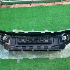 ジムニーJB64W 純正フロントバンパー　新車外しの画像