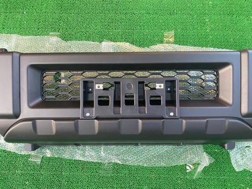 ジムニーJB64W 純正フロントバンパー　新車外し