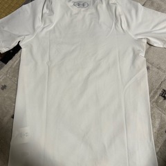 新品　アンダーアーマー　　シャツ　子供の画像