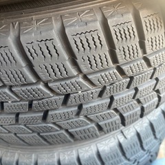 スタッドレスタイヤの画像