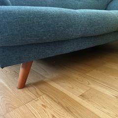 北欧風 2人掛け ソファ ブルー ファブリック 木脚 背面カバー有の画像