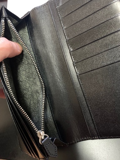 ヴィヴィアンウエストウッド長財布