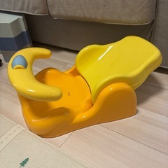 Aprica(アップリカ) バスチェアー 新生児から はじめてのお風呂から使えるバスチェア YE 91593 イエローの画像