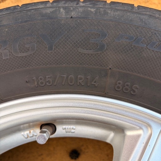 ノーマルタイヤ185/70R14 ホイールセット4本 　ナット付（中古）