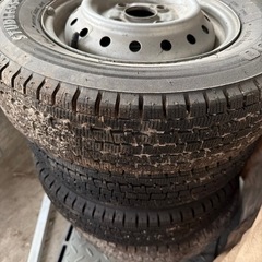 145/80R12スタッドレスタイヤホイールセットの画像