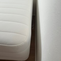 美品✨脚付きシングルベッドの画像