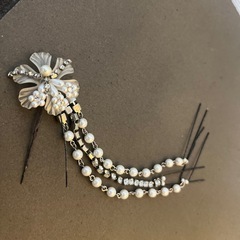 ３連髪飾りの画像