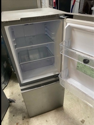 NO B860?福岡市内配送設置無料✨?冷蔵庫 ブラッシュシルバー AQR-13K-S [126L /2ドア /右開きタイプ] [冷凍