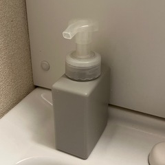 泡ハンドソープディスペンサーの画像