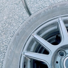 スタッドレスタイヤ 4本セットの画像