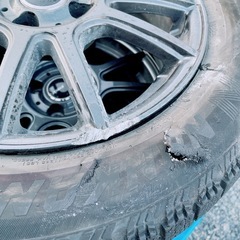 スタッドレスタイヤ 4本セットの画像