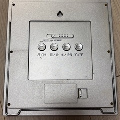 掛け置き時計の画像