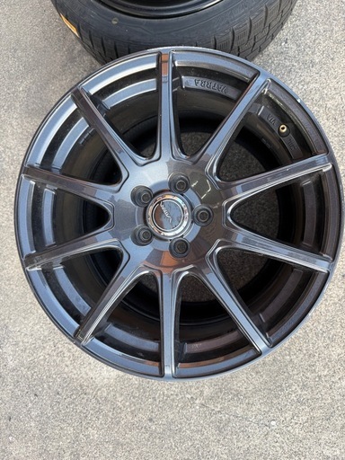 VATRRA スタッドレスタイヤ付き