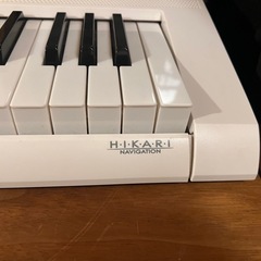 電子キーボード、ピアノの画像