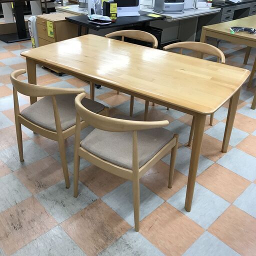 ＼家具＊家電のお店／【ｼﾞｬﾝｸﾞﾙｼﾞｬﾝｸﾞﾙ石川金沢店】ダイニングセット ニトリ 木目調/ベージュ  W(幅)150×D(奥行き)×80 H(高さ)70cｍ
