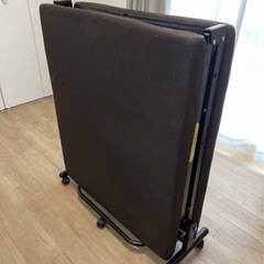 折りたたみベッド (レビン2 BR)半年使用の画像