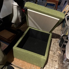 ソファー　緑の画像