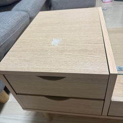 ドレッサー兼テーブルの画像