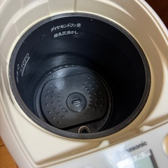パナソニック2022年製 NC-HU224-W 電動給湯式電気ポット （2.2L） ホワイト の画像