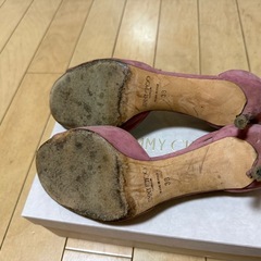 ジミーチュウの画像