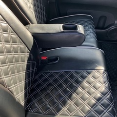 【N-BOX】 シートカバー レザー 黒 ブラック 白ステッチ シート保護の画像