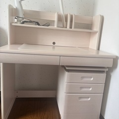 勉強机（白色）の画像