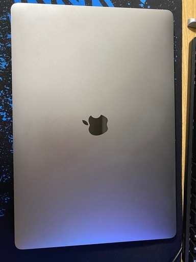 Macbook pro 2019 16インチi9 16Gb 1Tb