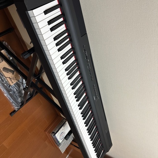 P125-B YAMAHA電子ピアノ　（ブラック）