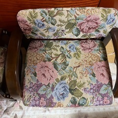 お話中 座敷用椅子の画像