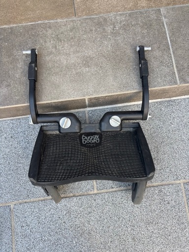 nunaベビーカー
