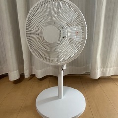 【美品】リビング扇風機 ホワイト シンプルデザインの画像