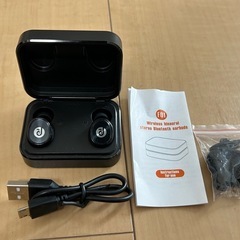 ワイヤレスイヤホン 付属品多数の画像