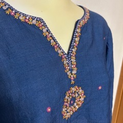 Nina's 花柄七分袖の画像