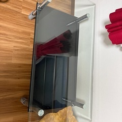 値下げ！！ガラステーブルの画像