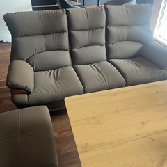 3人掛けソファ＋オットマン付き　美品
の画像