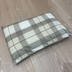 ニトリ　枕　カバー付きの画像