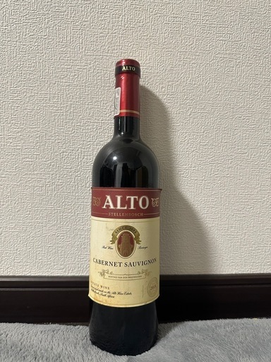 【3/9まで引取】現地購入！南アフリカ産 珍しい本格赤ワイン ALTO 2018