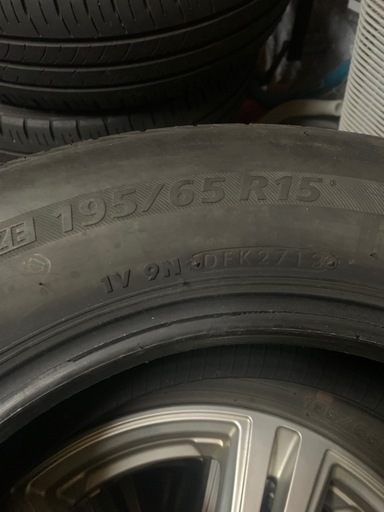 タイヤホイール 15インチ6j  ＋13 pcd100 バリ溝夏タイヤ付き！