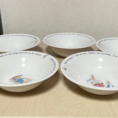 ピーターラビット お皿の画像