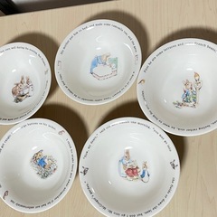 ピーターラビット お皿の画像