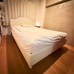 【ダブルサイズベッド】レザーベッドフレーム ホワイト ハイバック｜クラシック｜自宅引取限定の画像