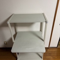 机　パソコンデスク　の画像