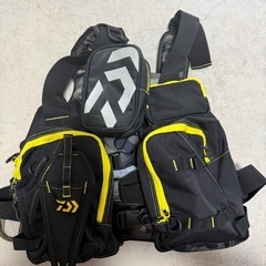 ダイワ フローティングベスト DF-6206 ブラックイエローの画像