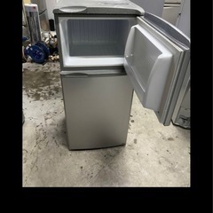 NO B859🌈福岡市内配送設置無料✨🌈アクア 109L 2ドア冷蔵庫（直冷式）アーバンシルバー【右開き】AQUA AQR-111E-Sの画像