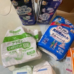 お取引中　介護用おむつ　大人用おむつ　介護用パッド　まとめ売りの画像