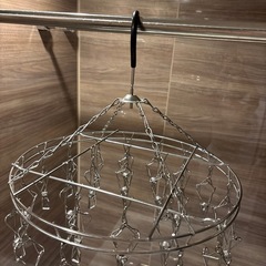 ピンチハンガー、洗濯バサミ大4つ
の画像