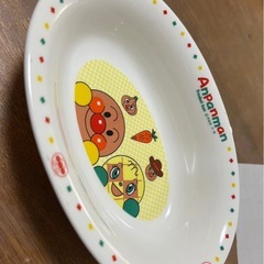 子供用食器の画像